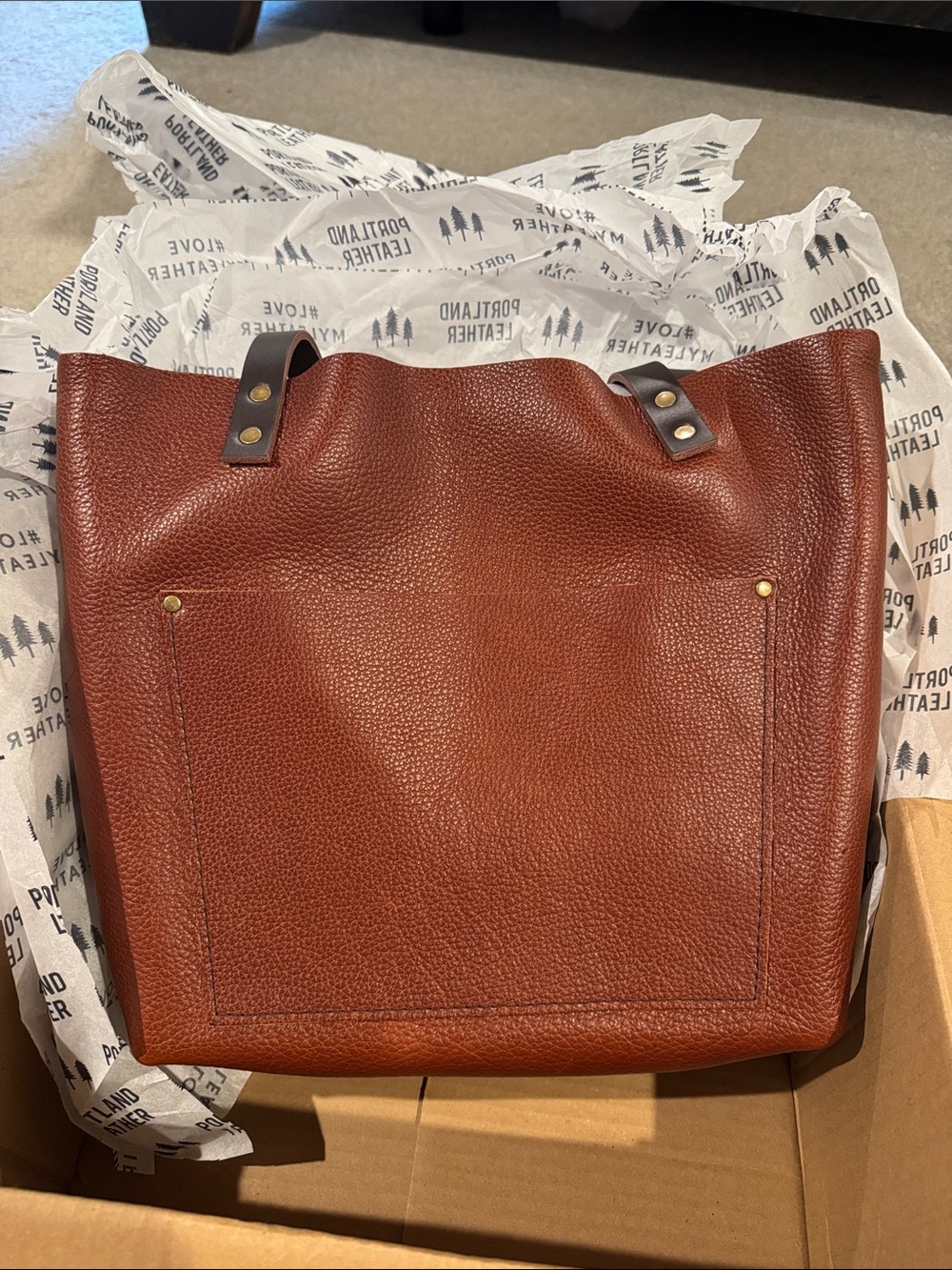 NWT Portland Leather Large Nutmeg Tote